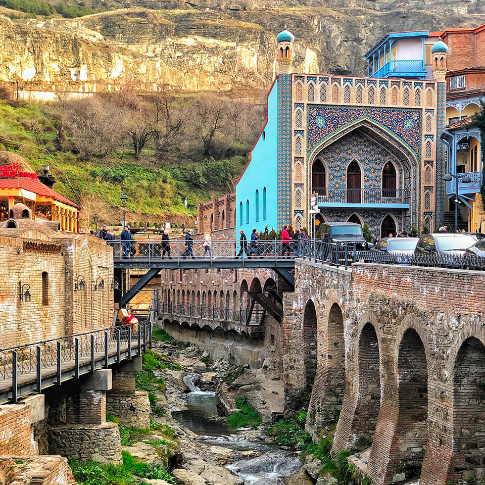 Tour guidato a Tbilisi - Bagni sulfurei di Abanotubani